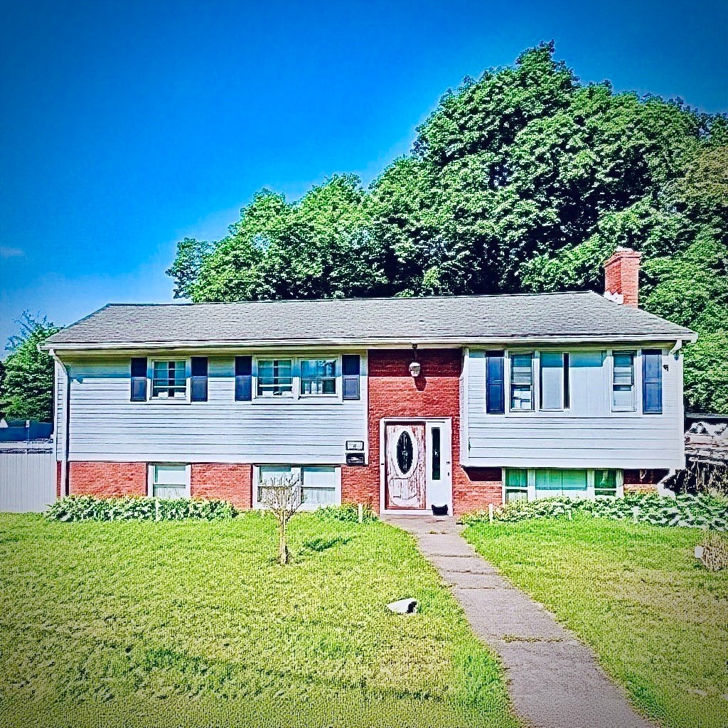 3 Stratford Ave, Avon, MA Photo #2