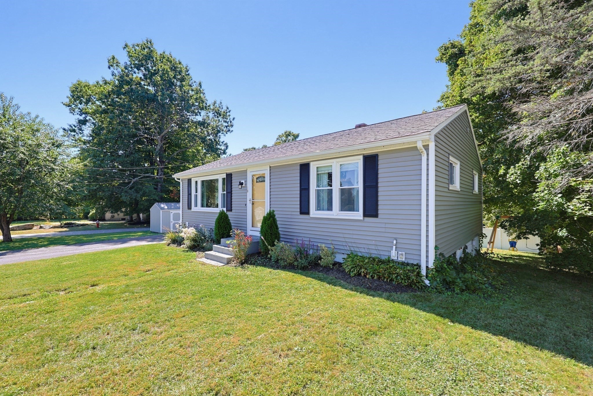 18 Longview St, West Boylston, MA, 18 Longview St, West Boylston, MA Photo #4