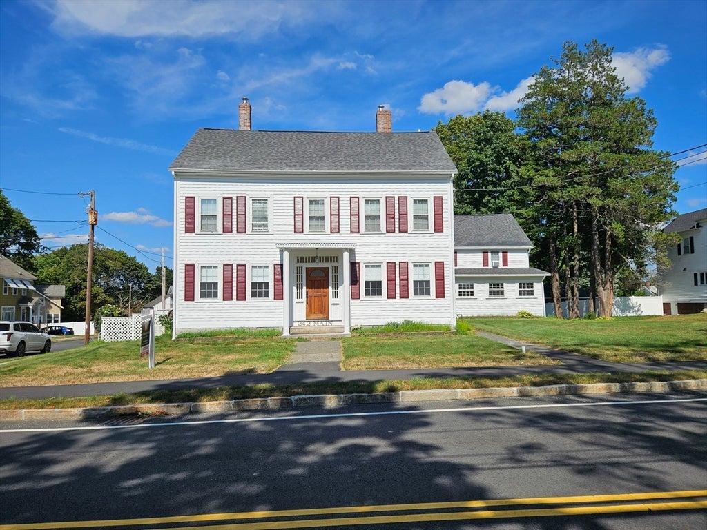 Photo of 242 Main St, North Andover, MA