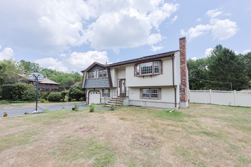 4 Brookside Lane
