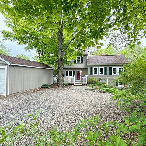 5 Emery Ct Stoneham MA 02180