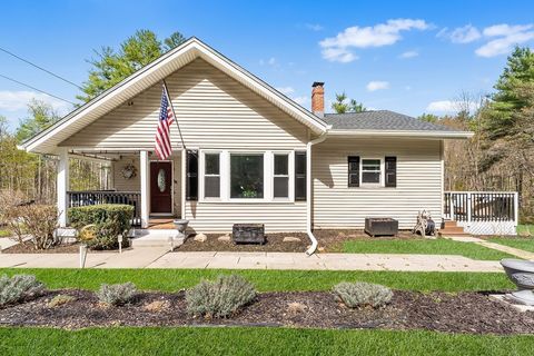 Photo of 230 Southbridge Rd, Charlton, MA 01507 (MLS # 73513024)