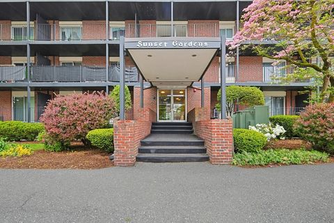 Photo of 45 Oval Rd #34, Quincy, MA 02169 (MLS # 73520334)