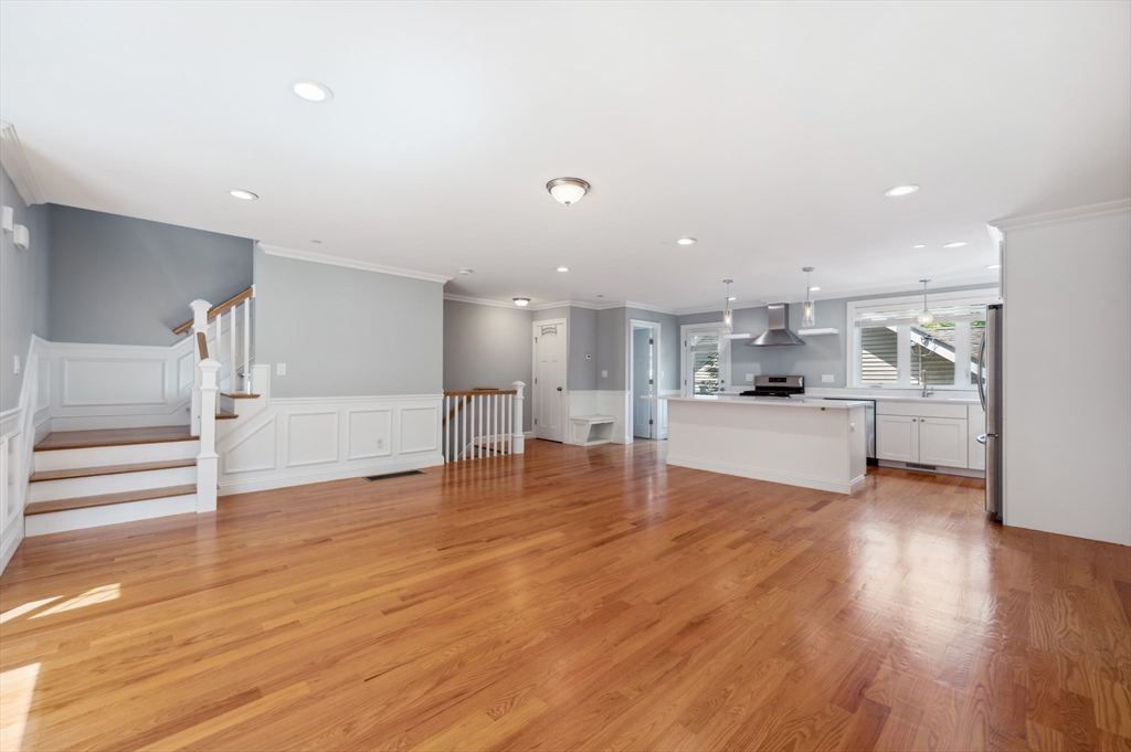 33 Oval Road 2