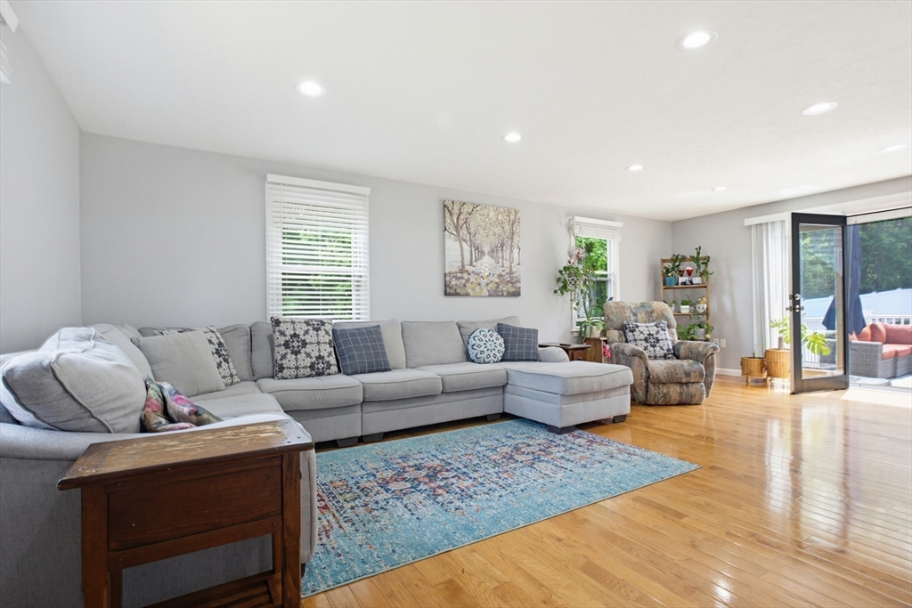 102 Purchase St