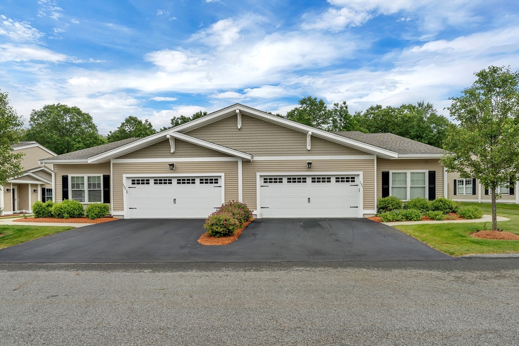131 Rogerson Crossing 131