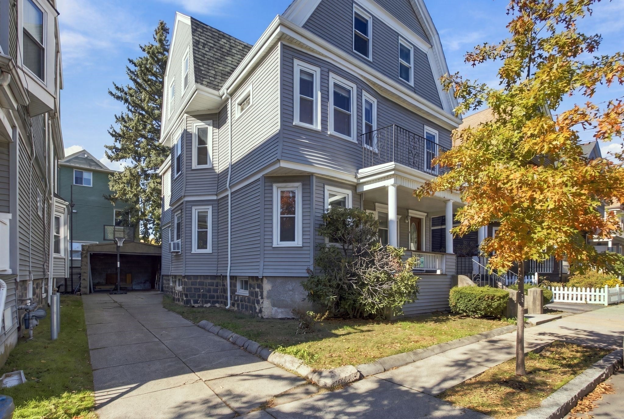 94 Bromfield Rd
