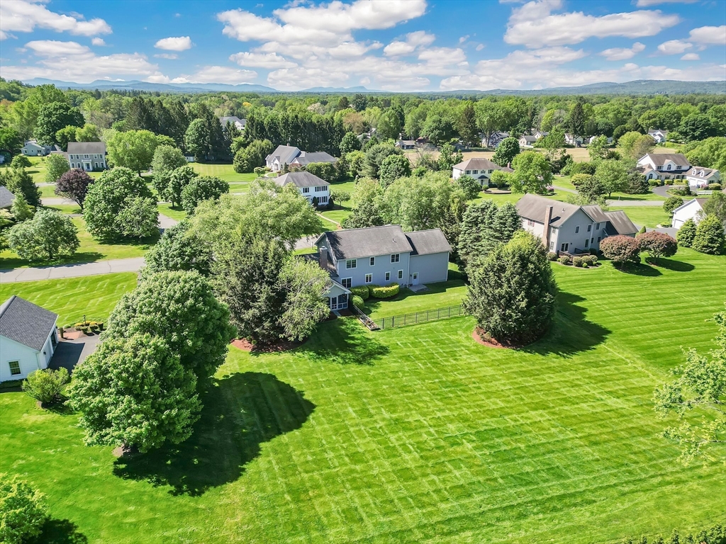 15 Crestview Dr