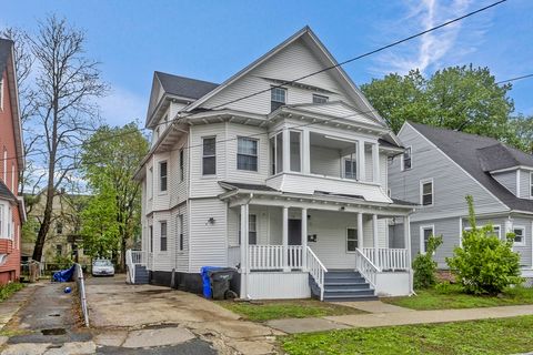 78 Whittier St Springfield MA 01108