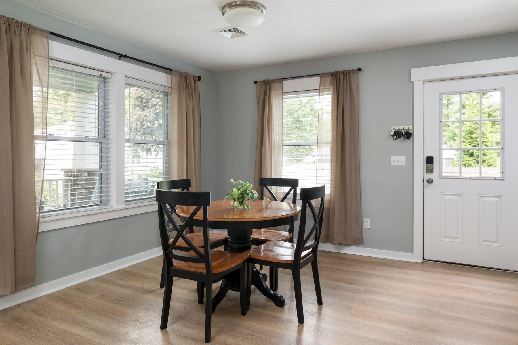 18 Elmwood St, Wareham, MA, 18 Elmwood St, Wareham, MA Photo #9