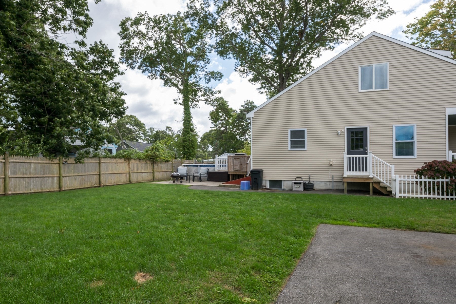 18 Elmwood St, Wareham, MA, 18 Elmwood St, Wareham, MA Photo #27