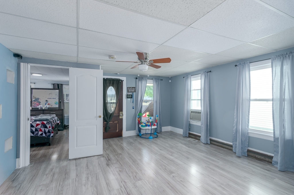 14 Sutton Ave