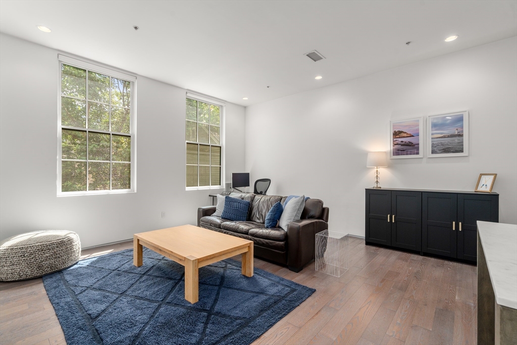 618 E Second Street 3