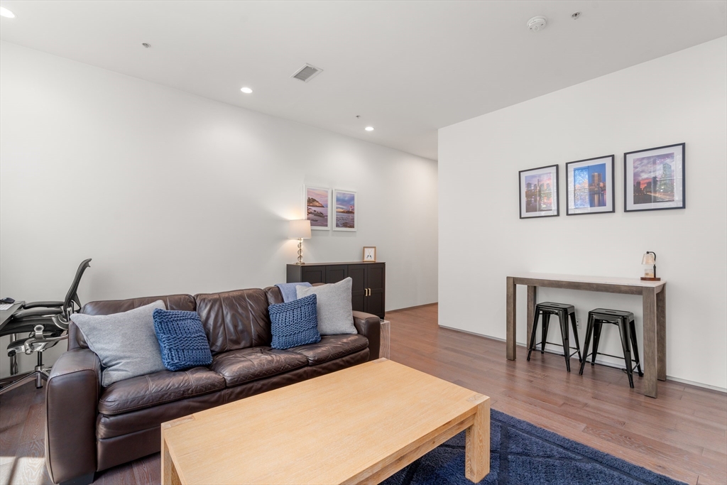 618 E Second Street 3