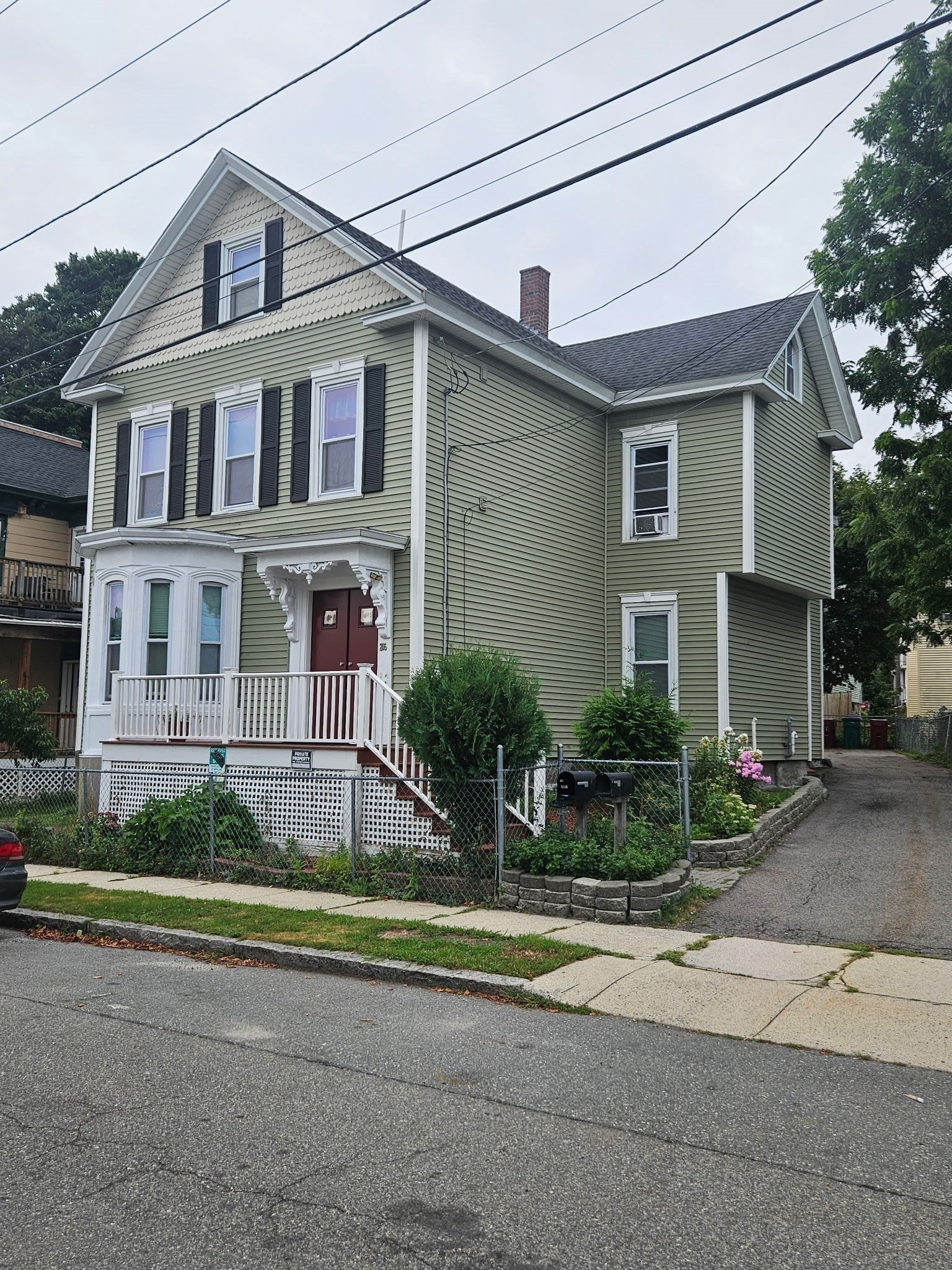 205 Stackpole Street, Lowell, MA Photo #5