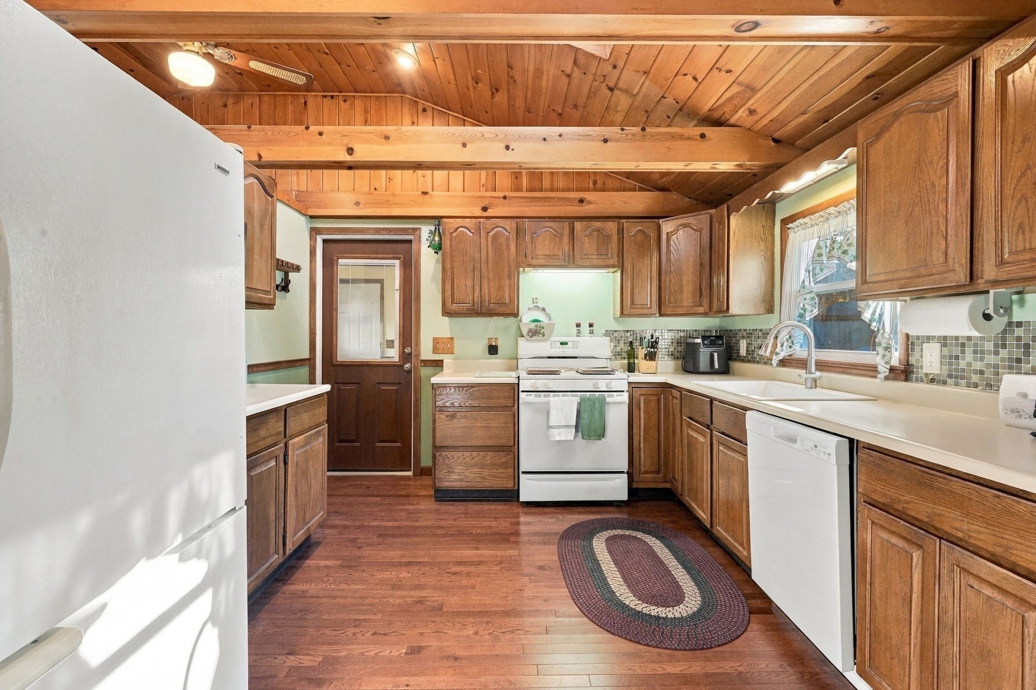 16 Clyde Ave, West Springfield, MA, 16 Clyde Ave, West Springfield, MA Photo #9