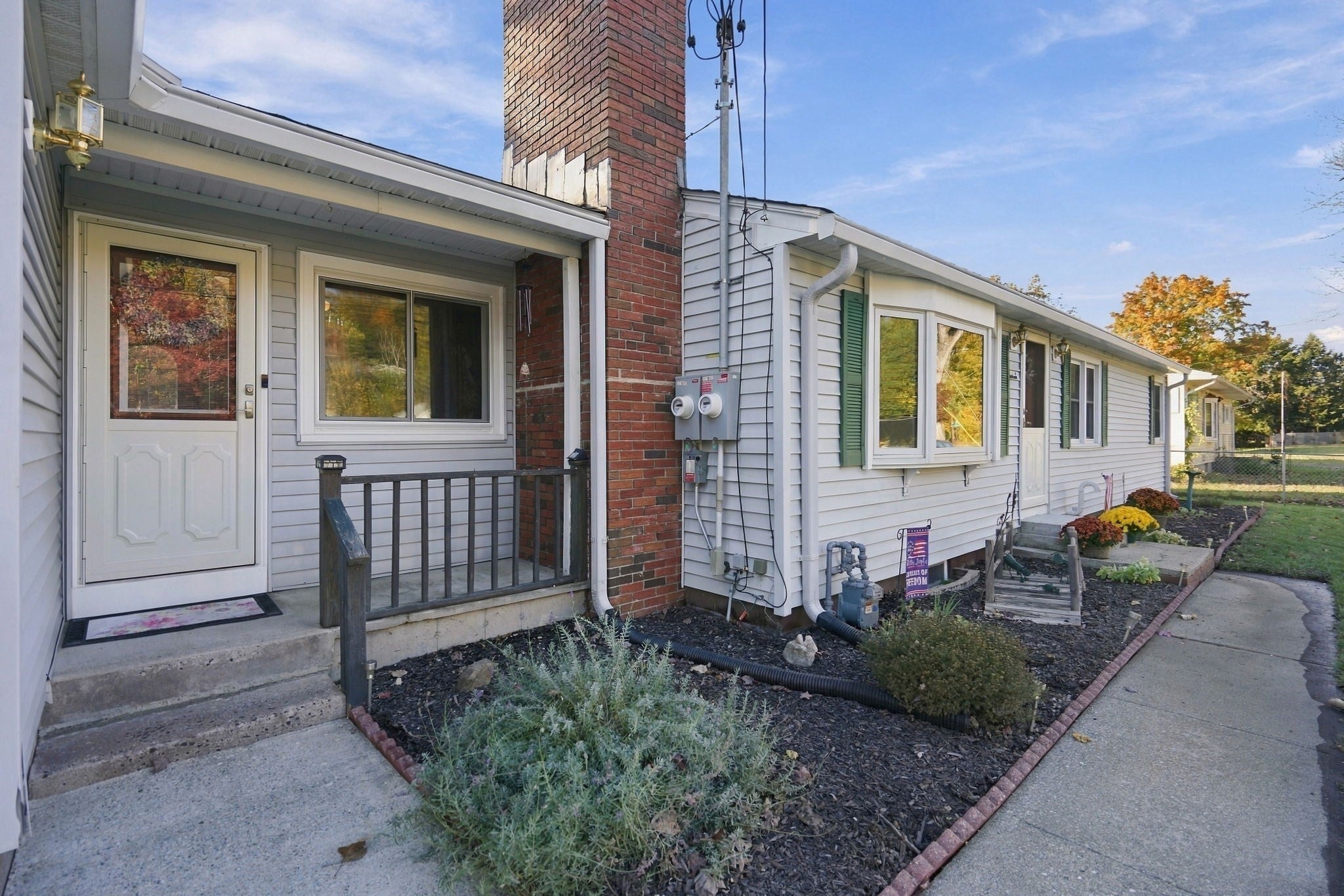 16 Clyde Ave
