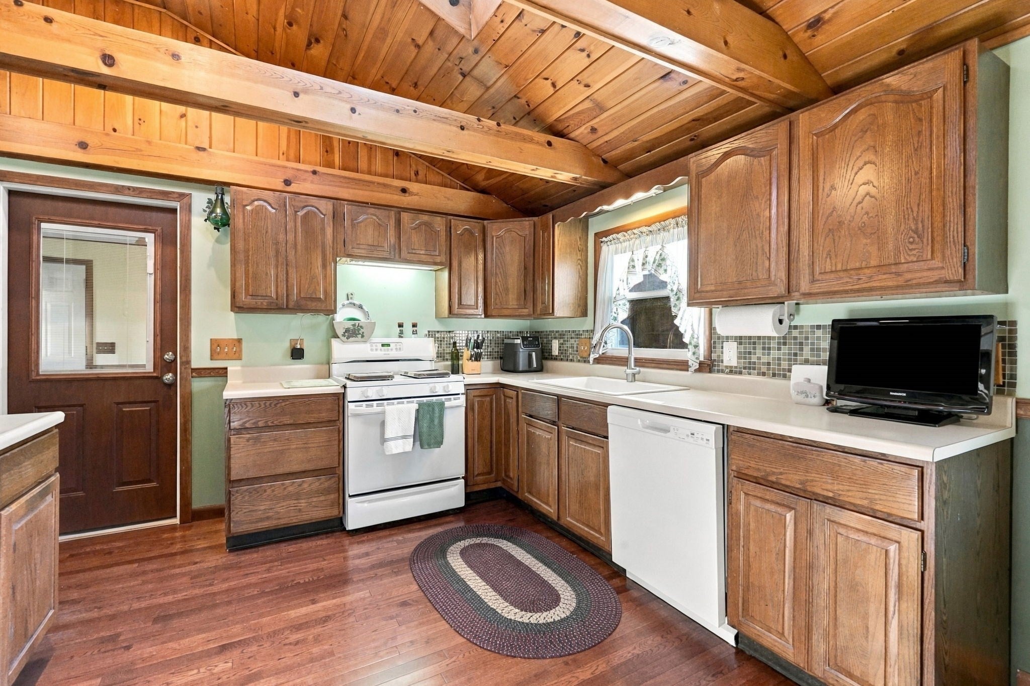 16 Clyde Ave, West Springfield, MA, 16 Clyde Ave, West Springfield, MA Photo #8