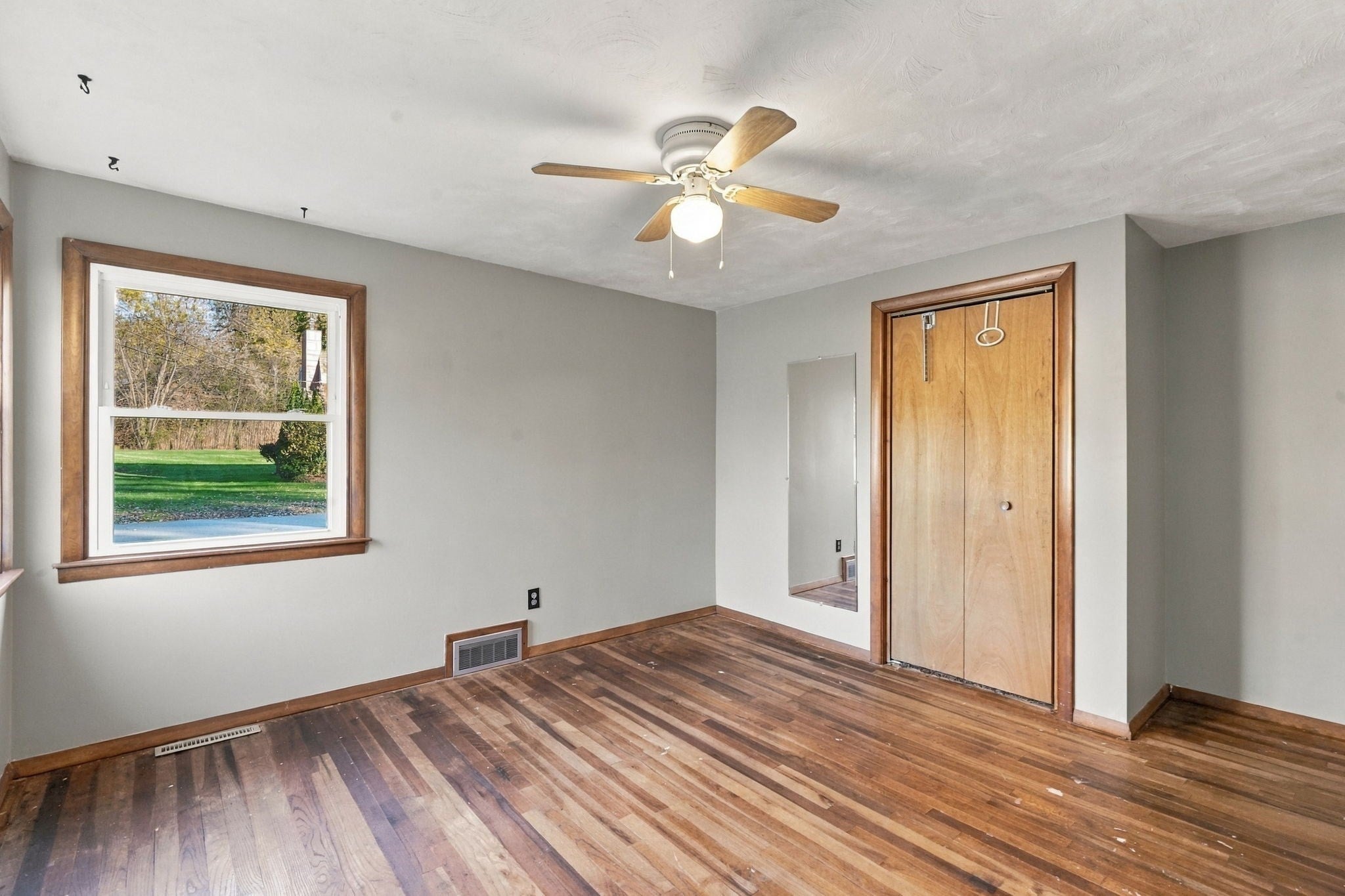 16 Clyde Ave, West Springfield, MA, 16 Clyde Ave, West Springfield, MA Photo #22