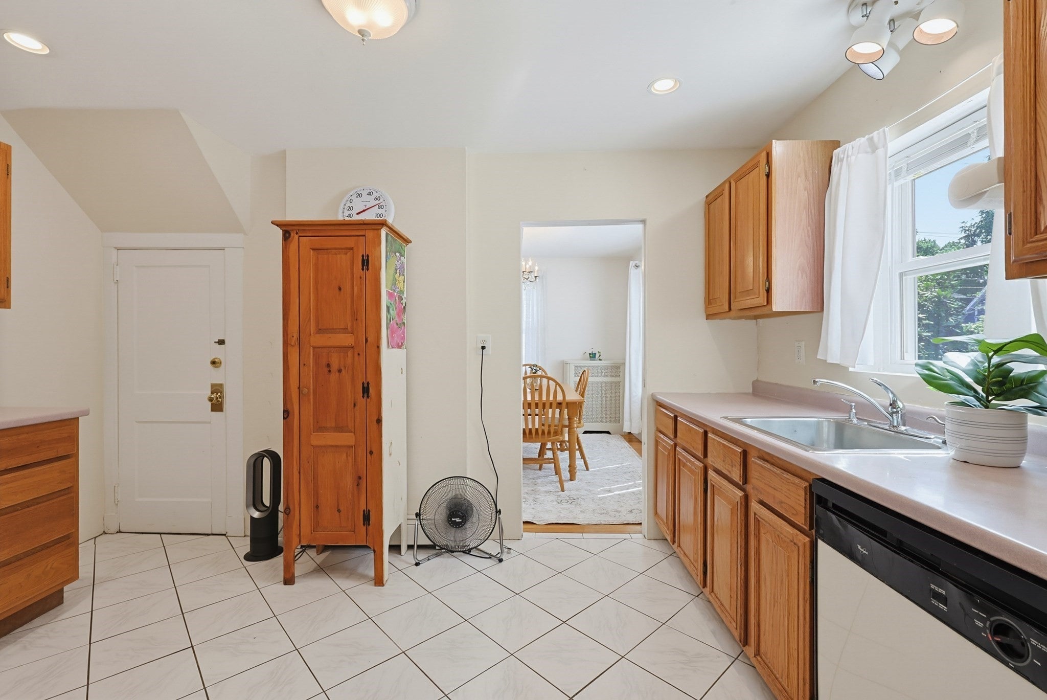425 Prospect St, Norwood, MA Photo #9