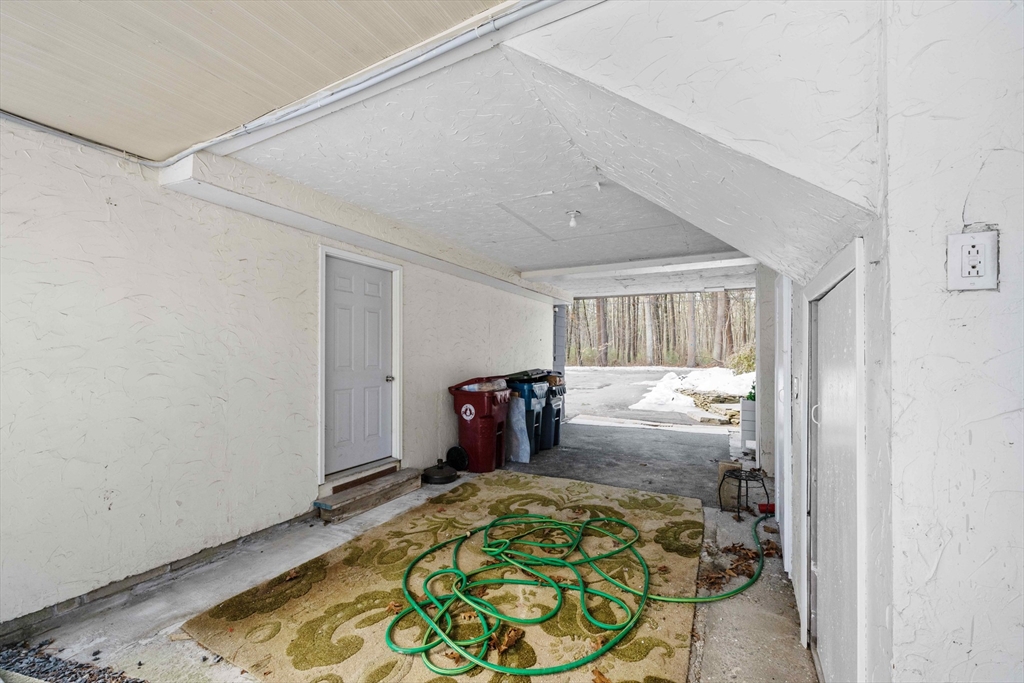12 Trotting Pk Rd
