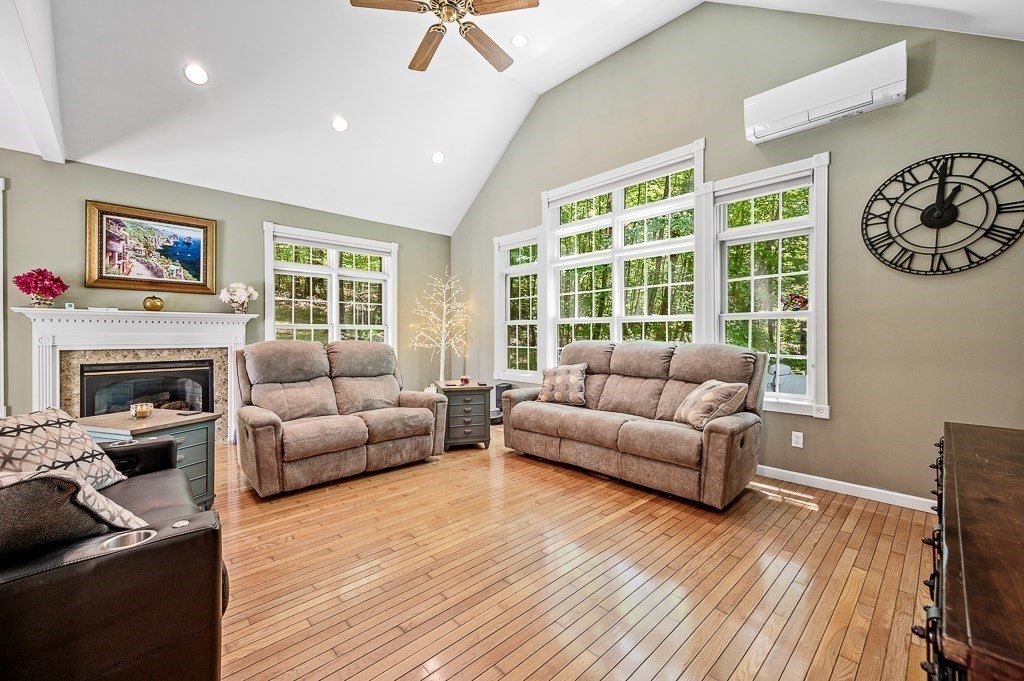 473 W Sturbridge Rd