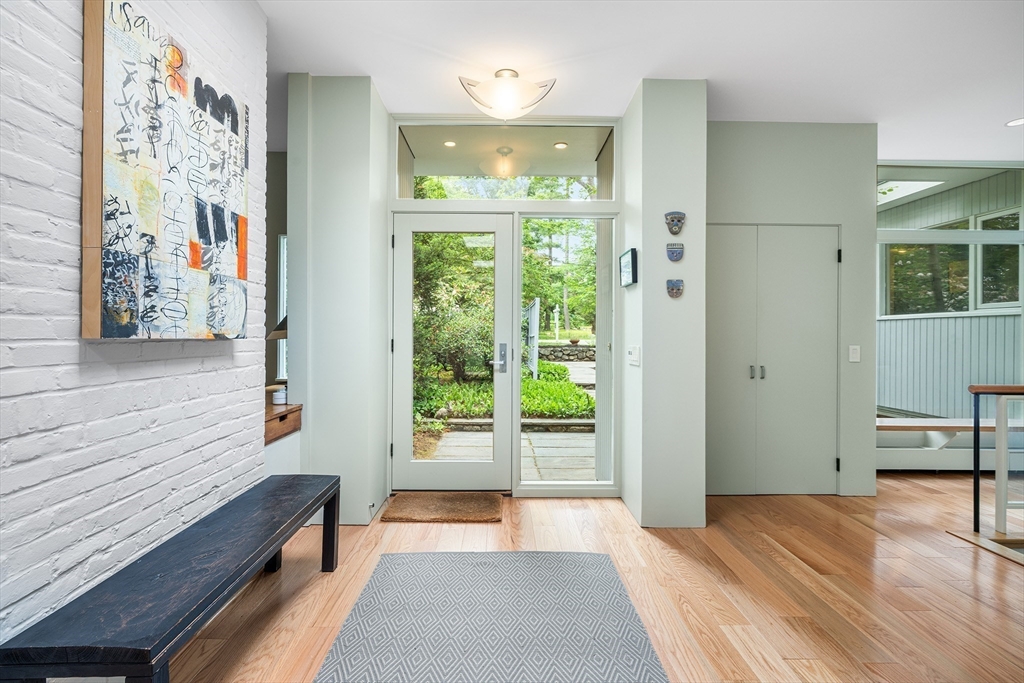 32 Moon Hill Rd