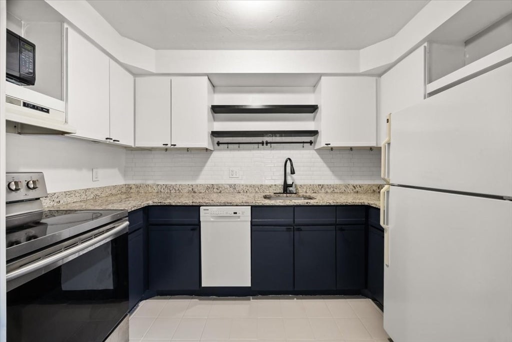 30 Old Forge Rd #30, Bridgewater, MA, 30 Old Forge Rd #30, Bridgewater, MA Photo #2