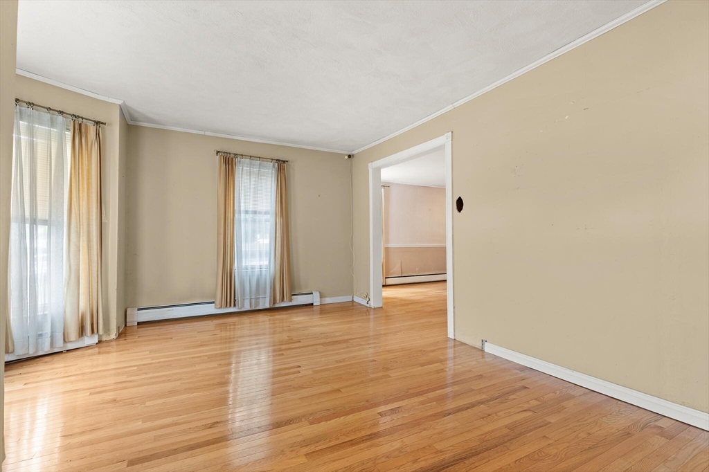 20 Montauk Rd