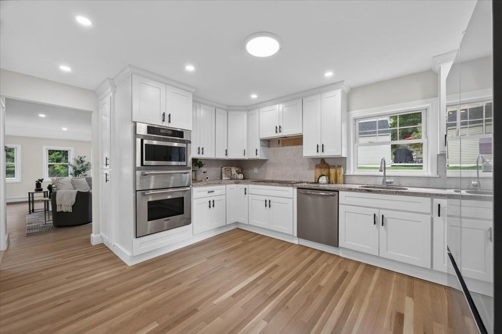 6 Hillside Ave, Woburn, MA Photo #13
