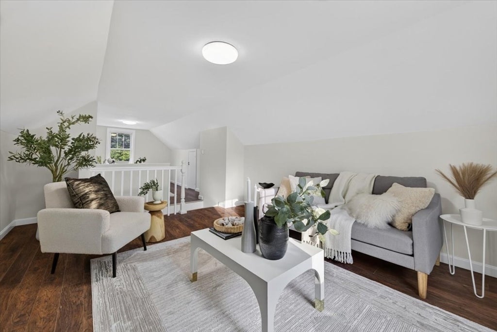 6 Hillside Ave, Woburn, MA Photo #28