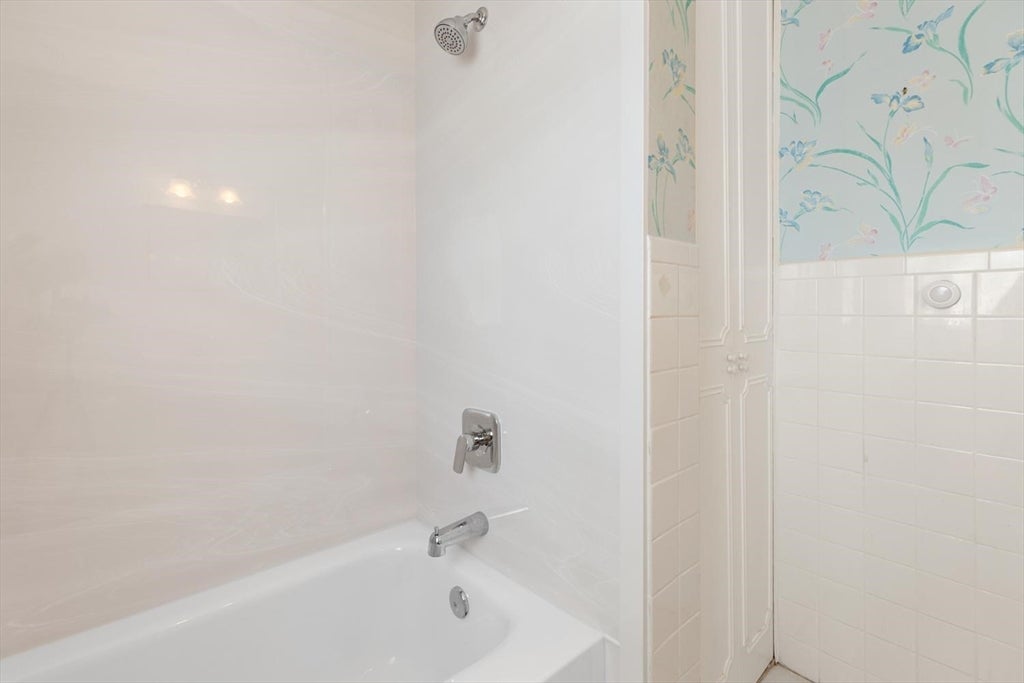 173 Lake Shore Rd #3, Boston, MA, 173 Lake Shore Rd #3, Boston, MA Photo #31