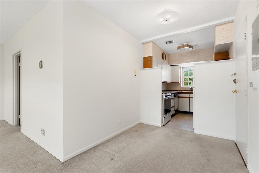 173 Lake Shore Rd #3, Boston, MA, 173 Lake Shore Rd #3, Boston, MA Photo #9