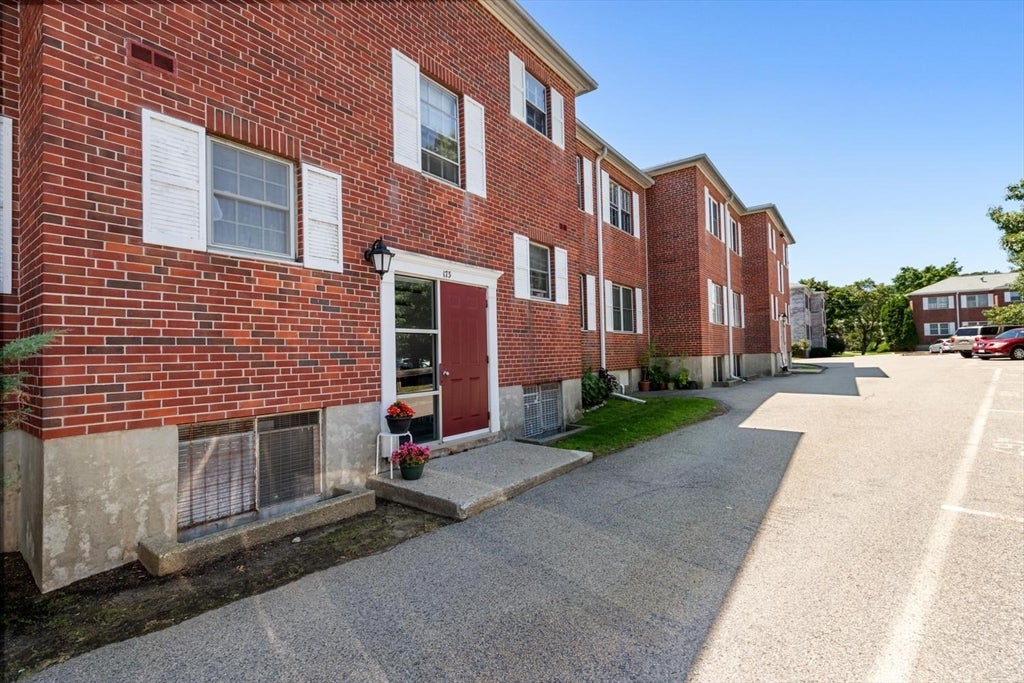 173 Lake Shore Rd #3, Boston, MA, 173 Lake Shore Rd #3, Boston, MA Photo #7