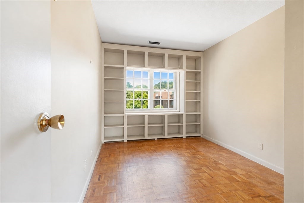173 Lake Shore Rd #3, Boston, MA, 173 Lake Shore Rd #3, Boston, MA Photo #22