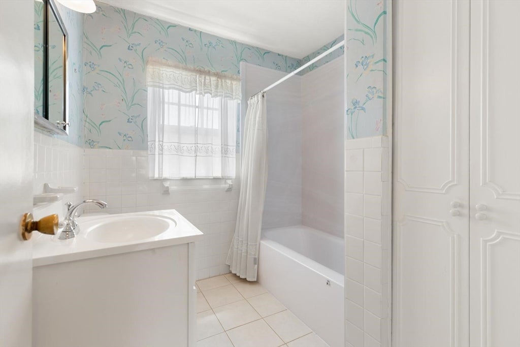 173 Lake Shore Rd #3, Boston, MA, 173 Lake Shore Rd #3, Boston, MA Photo #30