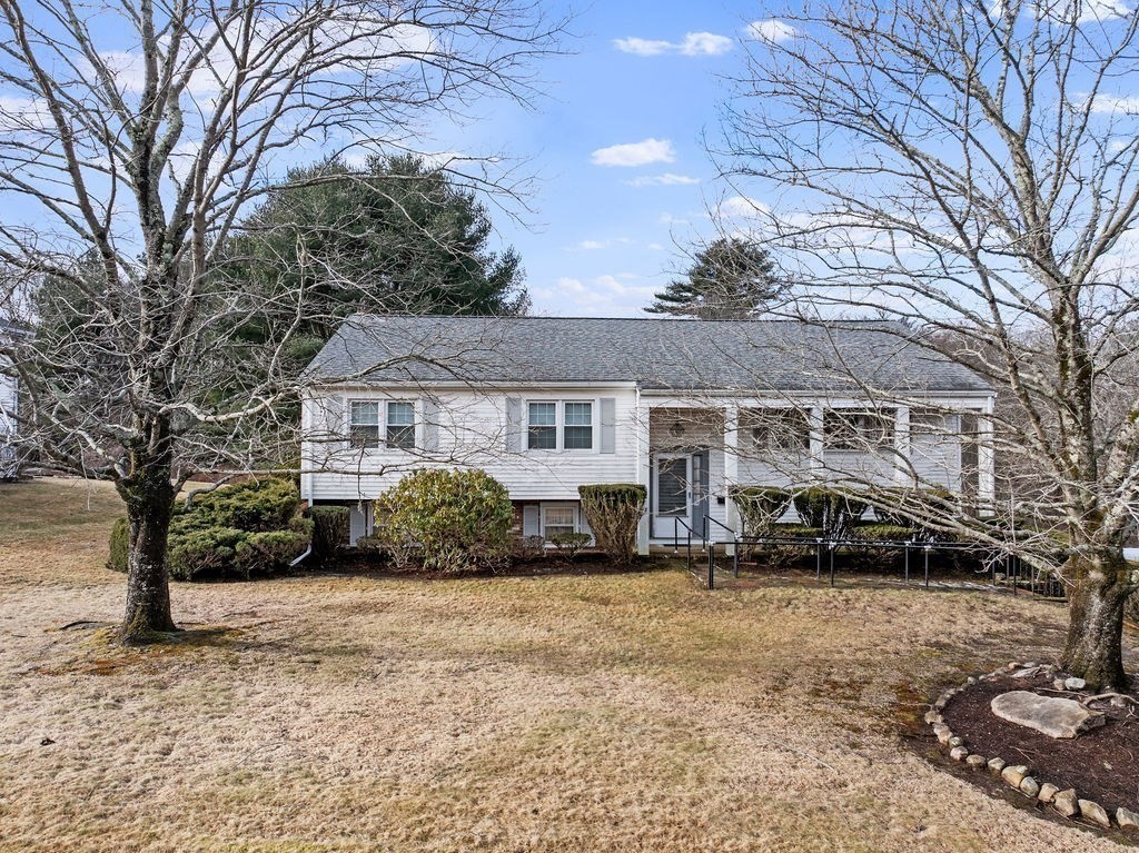 17 Eisenhower St