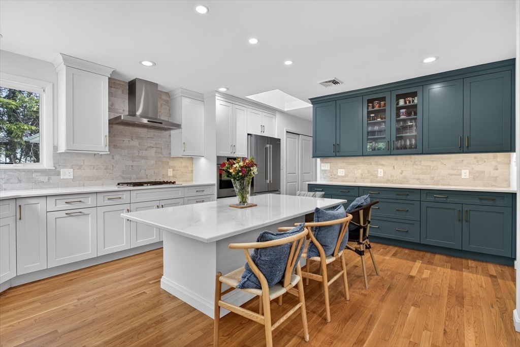 76 Goodnough Rd, Brookline, MA Photo #7