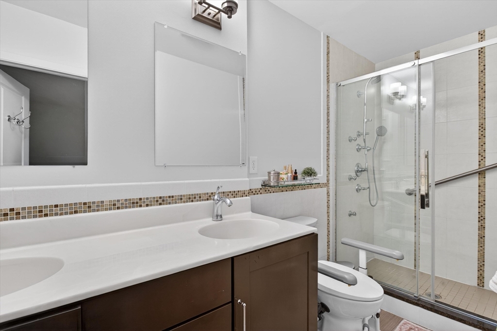 76 Goodnough Rd, Brookline, MA Photo #20