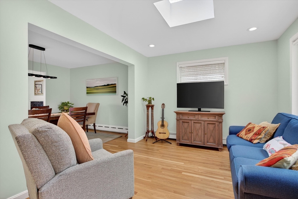 76 Goodnough Rd, Brookline, MA Photo #15