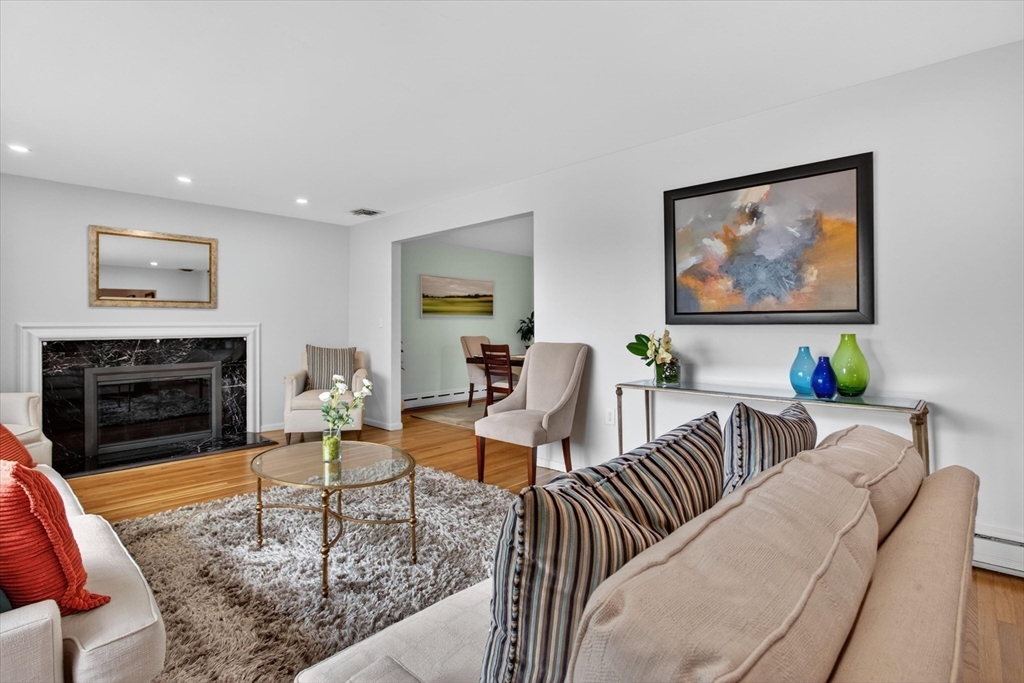 76 Goodnough Rd, Brookline, MA Photo #4