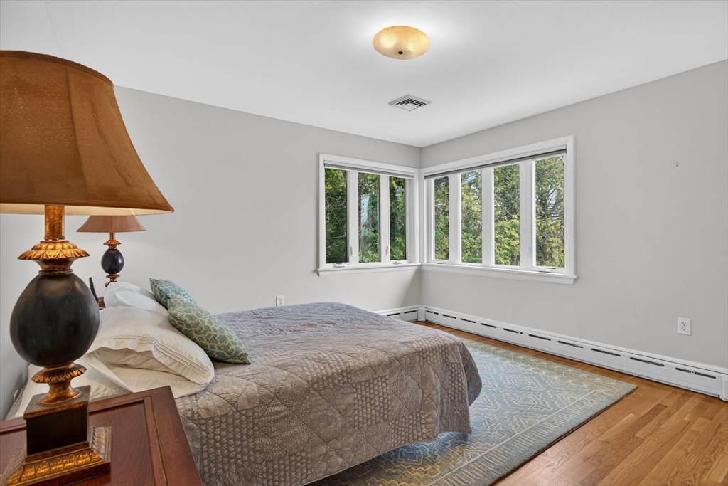 76 Goodnough Rd, Brookline, MA Photo #21