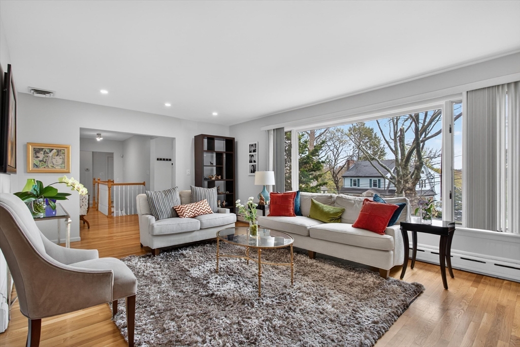 76 Goodnough Rd, Brookline, MA Photo #3