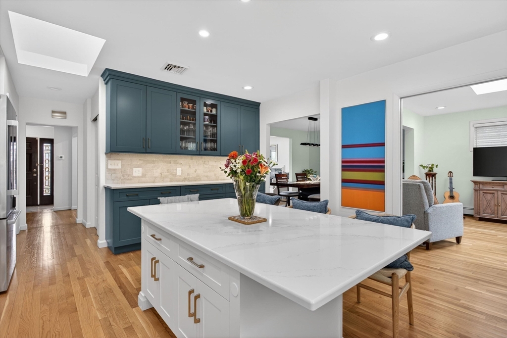 76 Goodnough Rd, Brookline, MA Photo #11