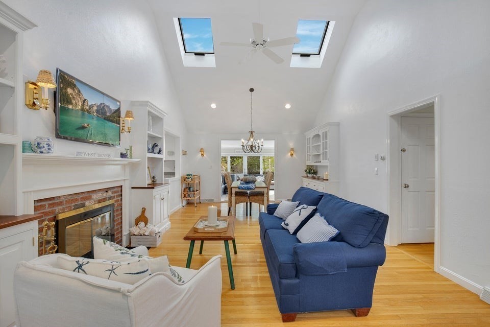 27 Porter Ln