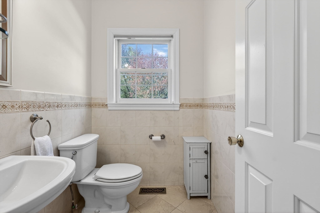 102 Argilla Rd, Andover, MA Photo #20