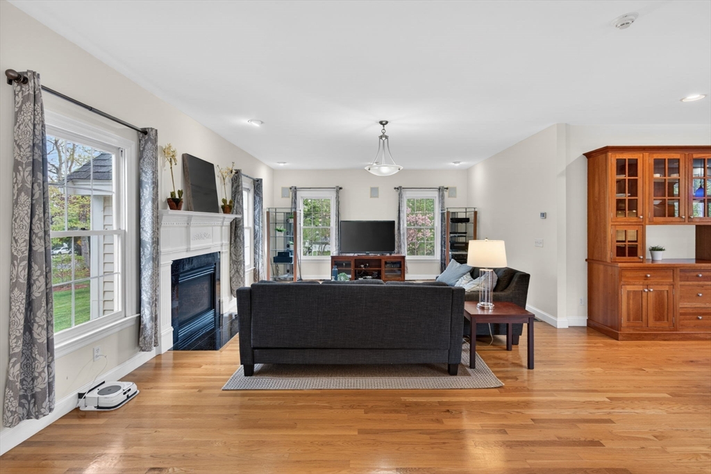 102 Argilla Rd, Andover, MA Photo #13