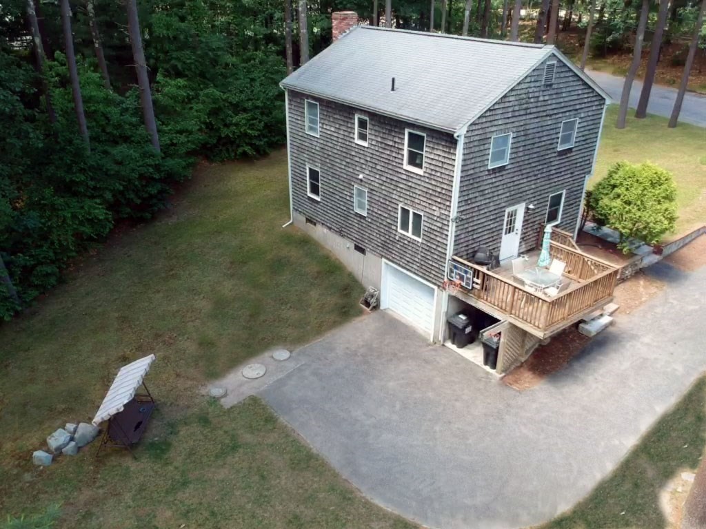 7 Sharon Ave