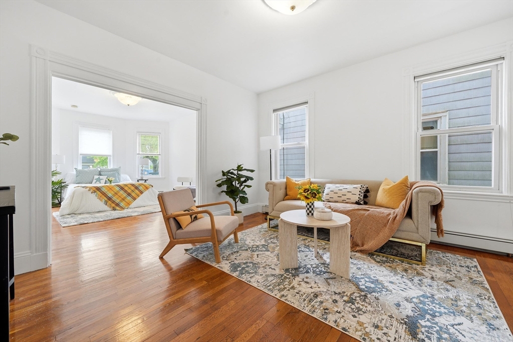 166 Chestnut St #1, Brookline, MA Photo #10