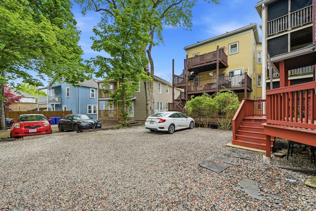 166 Chestnut St #1, Brookline, MA Photo #31